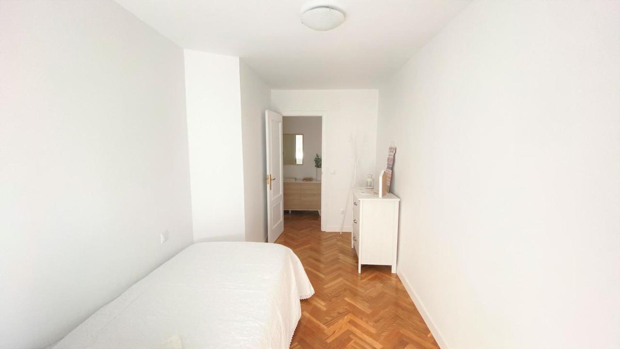 Apartamento Las Rozas Centro Con Parking Incluido Esterno foto