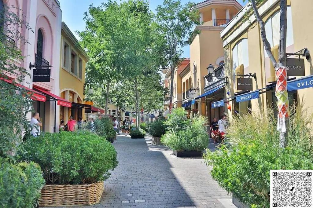 Apartamento Las Rozas Centro Con Parking Incluido Esterno foto